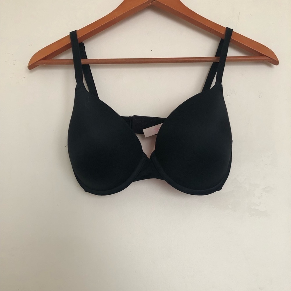 Pink Victoria's secret bra